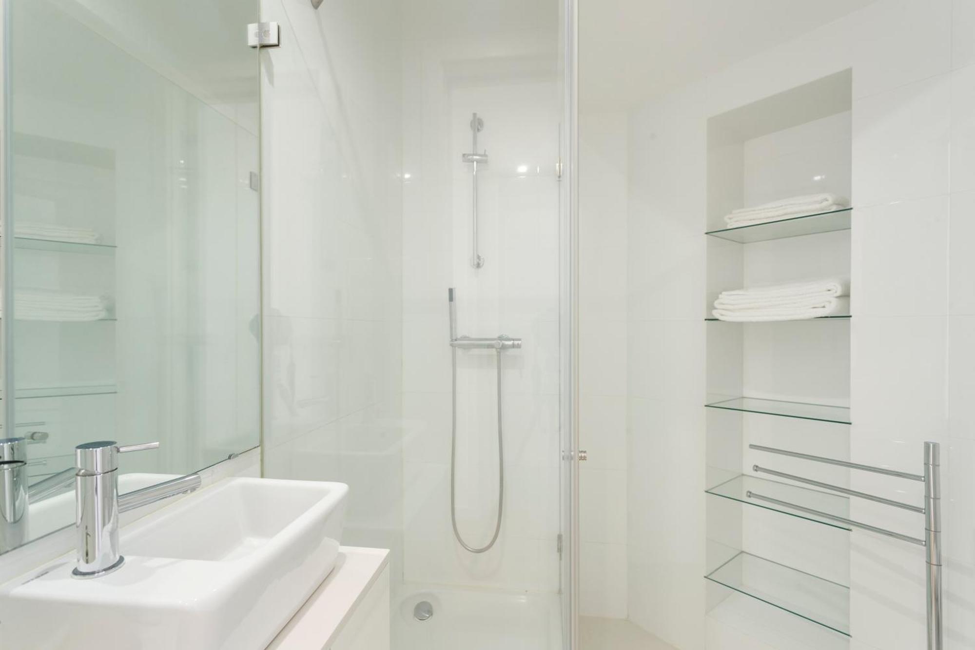 Cortes Apartment In Lisbon Historic Neighborhood Esterno foto